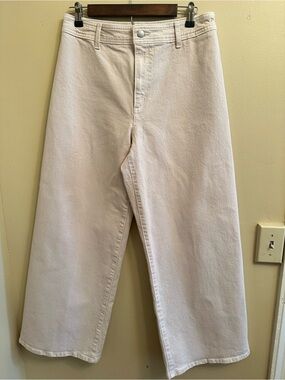 Universal Thread Women's Relaxed Wide-Leg Jeans in Off-White Size 10